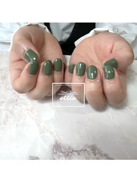 くすみグリーンワンカラー
