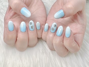 ヒールネイル(heal nail)/blue×白グラデバックsnowflake.