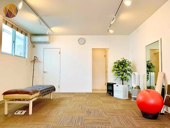 アキハ(AKIHA)/広々とした空間でじっくり施術!