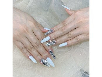 ヘブン ネイル 鶯谷(HEAVEN Nail)/シルバーホワイト