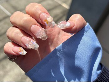 パシャ(Pasha)の写真/マグネットやオーロラ、キラキラパーツの種類も豊富にご用意！もちろんつけ放題♪最新トレンドデザインに☆