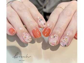 ブローチ(BRooCH)/