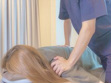 大阪豊中駅前整体院の雰囲気(清潔感のある明るい整体院◎【整体/肩こり/骨盤矯正/腰痛/頭痛】)