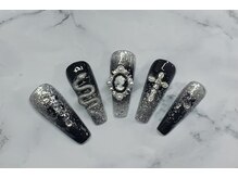 ヘブン ネイル 鶯谷(HEAVEN Nail)/シルバーブラックグラマスネイル