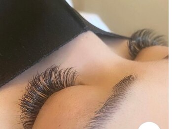 ナル(Nalu)の写真/【フラットラッシュ100本～つけ放題まで★豊富にご用意】自分に合ったデザインが探せるのがポイント♪