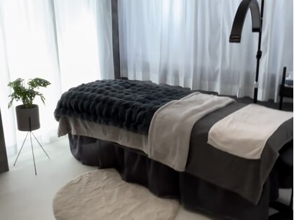 ドゥーソル 谷町四丁目店(due sole)の写真