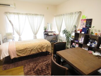 エステルーム ロッカ(六花)の写真/【完全個室の隠れ家空間】日々の疲れをリセット◎極上オールハンド施術で心身共に深く癒されるひとときを