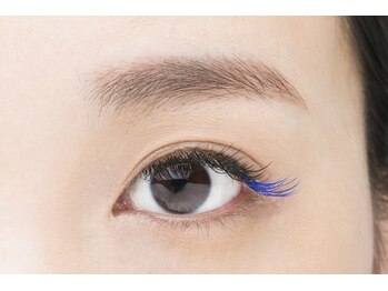 プラスアイ 池袋東口店/ブルー