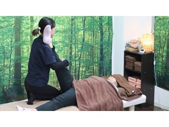 もみかる 岐阜長良店/下半身ストレッチ