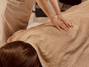 セレステ(Sereste)の写真/【本格全身もみほぐし×極上ドライヘッドスパ60分¥5500→¥3580】お疲れの男性にも!深部までほぐし満足度◎