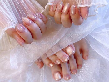 ハンド & フット 同時施術可