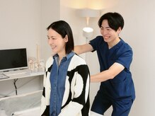 整体MIYABI 梅田茶屋町店/姿勢や身体のゆがみをチェック