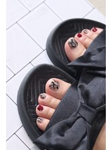 キダチ(Kidati)/パイソン柄フットネイル