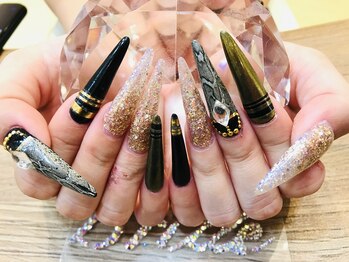 エスフィーネイルサロン ブリーユ(Esfy nailsalon Brille)/パイソン