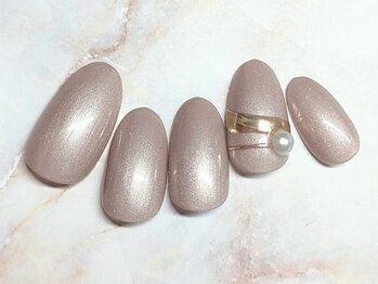 ミュゲットネイル(Muguet nail)/大人の上品ネイル