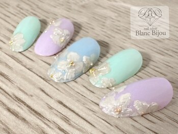 ブランビジュー(Blanc Bijou)/ミラーフラワー