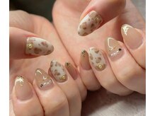 ネイルアンドアイラッシュスタジオ シュシュ(chouchou)/ヒョウ柄パール秋冬ネイル