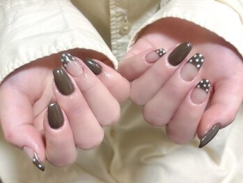 春ドットネイル