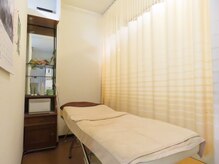 清潔なエステルーム。癒しの空間。