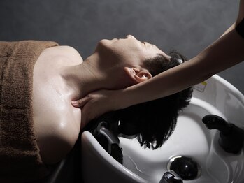 クウ 新宿店(Kuu)の写真/【ヘッドスパ専門店】頭皮・毛髪のお悩みにも。心を安らげる完全個室はまるで大人の隠れ家サロン