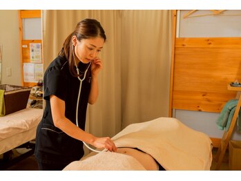 サロンドココ(Salon de CoCo.)の写真/便秘・ガス溜まり・お腹の張りに悩む女性へ。腸から巡り整う長く通える美腸ケア専門サロンで初回相談を◎!