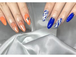 個性派カラーネイル