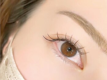 サインポスト 大山店(sign post)の写真/派手すぎず上品に。大人の魅力を引き出す似合わせ目元
