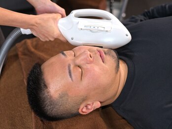 オーラムビューティーラウンジ(AURUM beauty lounge)の写真/【博多駅/都度払い】青ヒゲ・しぶとい毛に！他店で満足できなかったメンズ必見の「卒業できる」脱毛☆