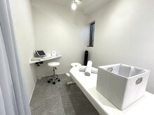 整体ライト 八事店(整体LIGHT)の雰囲気（白基調として清潔感に拘った店内です/昭和区/整体/肩こり/腰痛）