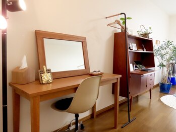 マーチ(March)/salon