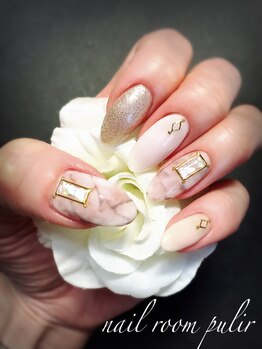 ネイルルーム プリル(Nail Room pulir)/