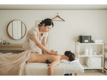 ハリムーン 仙台(harimoon)/施術風景、背中