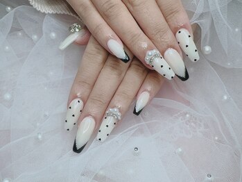 ブリー(Brille)/お正月ネイル