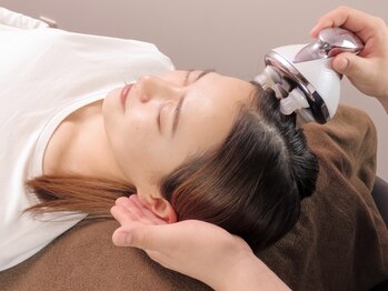 リボーン 新宿マルイアネックス店(Rebone)の写真/【人気No2！整体＋ヘッドスパ】体の不調や睡眠不足に《全身メンテナンス+ドライヘッドスパ》60分¥6980#新宿