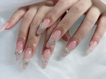 チェミールエテ 大村店(CHEMIR.ete)の写真/【長さだし/スカルプ】爪が弱い・形が気になる方に◎細く長く美しい指先へ♪持ち込みデザインも大人気☆