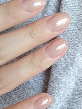 クリスサロン(CHRISALON)の写真/フィルイン施術で爪に優しい！仕事柄派手な施術ができない方や爪が弱い方、ネイルを頻繁に変えたい方も◎