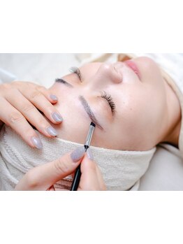 アイブロウメニューがあるサロン