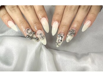 ケーエヌ(KN)/クロム×ピアス