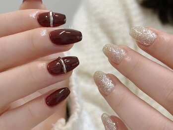 ネイルズ イロハ 新大久保店(NAILS 168)の写真/お仕事や家事で派手なネイルが出来ない人も◎シンプルだけどトレンドを取り入れたデザインをご提案します！