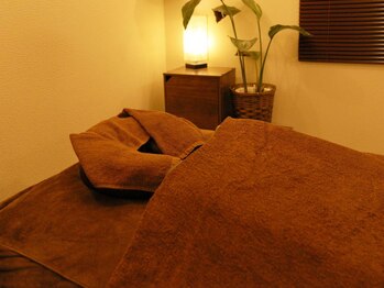 名のないサロン/指先で深く届く“深層リリース”