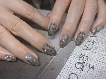 マニル アンド ネトラ(manil & netola)/レオパードネイル