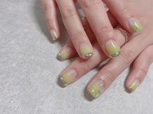 ラドール(La Dhole)/メロンみたいな爽やか夏ネイル