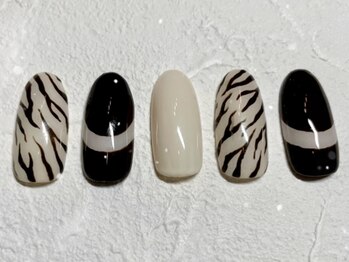 ゼブラネイル