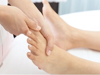 サニープレイスの写真/【足の浮腫みが気になる方にオススメ♪】血行を促進し、全身の疲れを解消☆施術後のスッキリ感が◎
