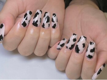 ハル(haru)/-牛柄×カジュアル-