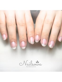 ソワ(sowa)/指先が長く見えるグラデネイル