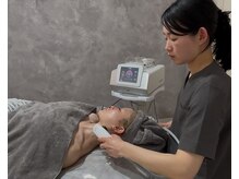 ジュジュ(juju)の雰囲気（ただ小さくするだけじゃない。メリハリ小顔なめらかな輪郭美へ。）