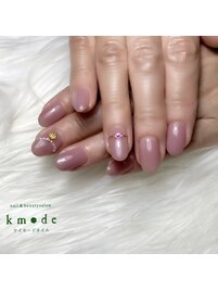 大人気アクセサリーネイル