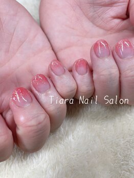 ティアラ(Tiara)/ラメグラデーション