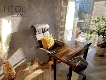 エオルネイル(HEOL nail)